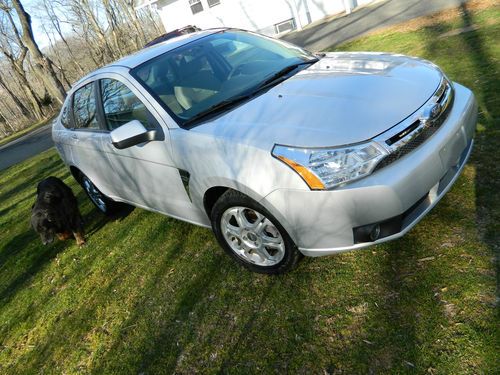 2008 ford focus ses sedan 4-door 2.0l