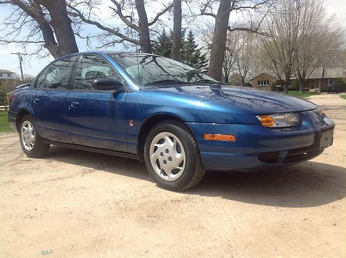 2002 saturn sl2 base sedan 4-door 1.9l great car ready to go no reserve