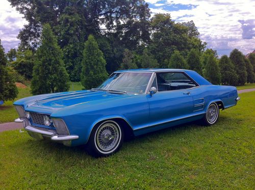 1964 buick riviera nailhead, airconditioning rebuilt motor new interior