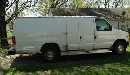 2002 ford e-350 econoline base extended cargo van 2-door 7.3l diesel