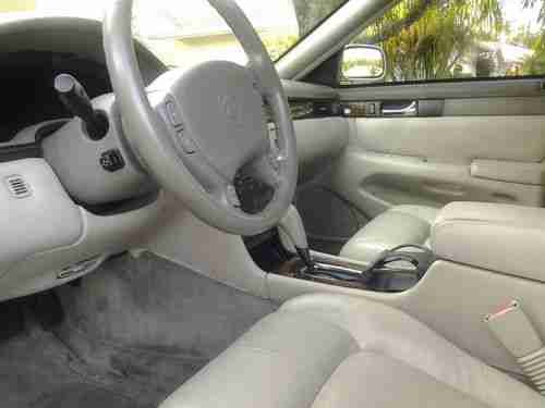 2001 Cadillac Seville SLS Sedan 4-Door 4.6L, image 5