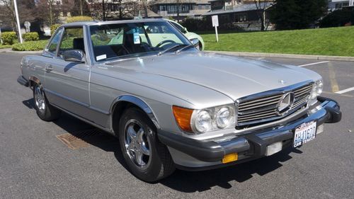 Low-milage 1986 mercedes-benz 560sl convertible