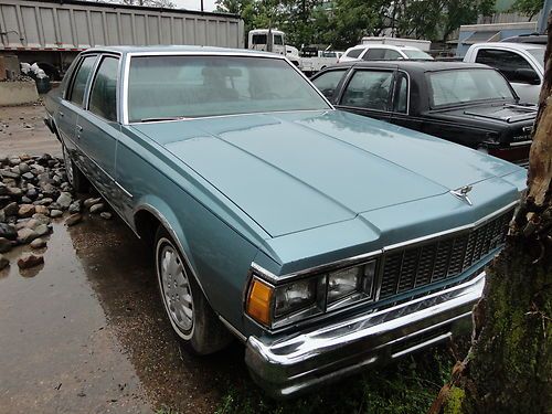 1979 chevy caprice classic   68,000 miles