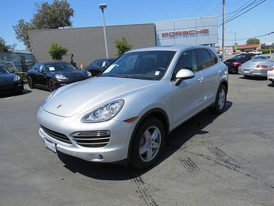 2011 porsche cayenne s