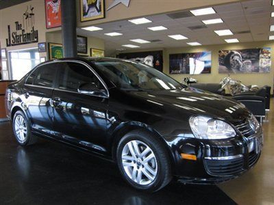 2010 volkswagon jetta tdi 45 mpg's black