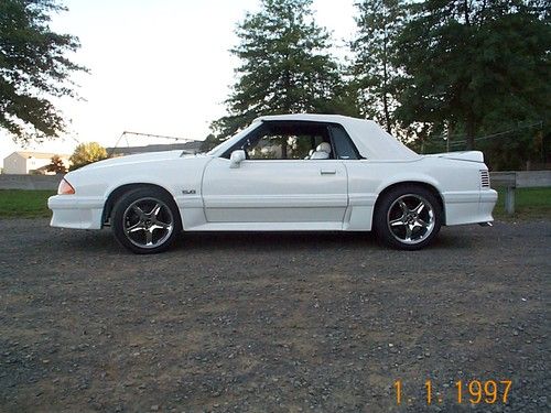 1991 ford mustang gt  convertible 2-door 5.0l
