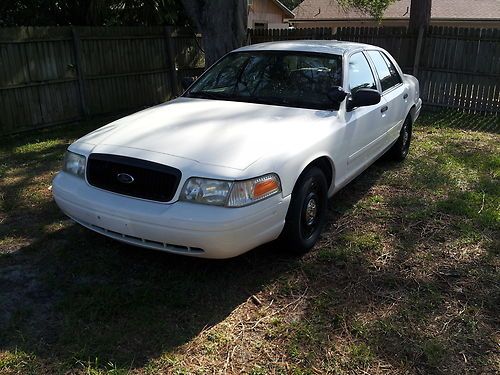 Florida corporals car with the sheriff's department cruise power seat nice vic