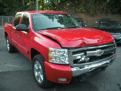 Repiarable 2011 chevy 1500 crew 4x4 lt