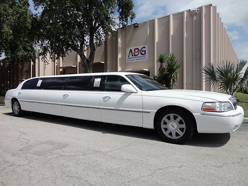 2007 lincoln towncar 120" krystal 5th door limousine - loaded &amp; clean