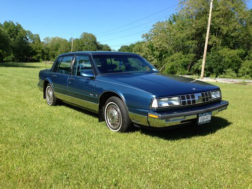 1990 oldsmobile 98 regency brougham sedan 4-door 3.8l