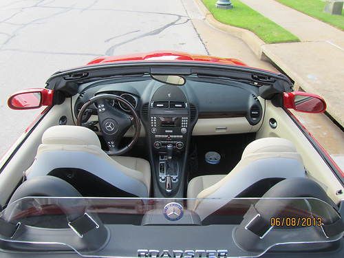 Beautiful, well taken care of Mercedes SLK, image 9