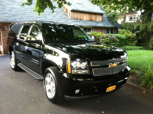 2012 chevy suburban 4wd 1/2 ton lt