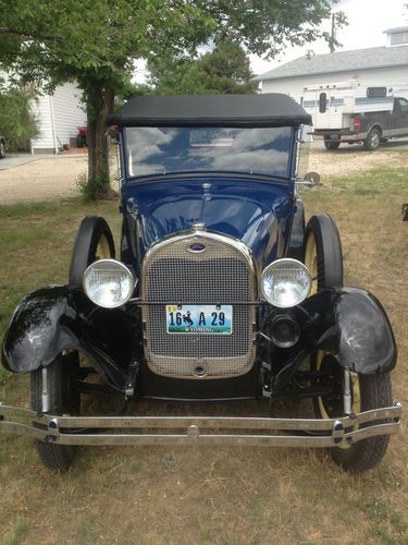 1929 ford model-a roadster with rumble seat, 2 side-mounts