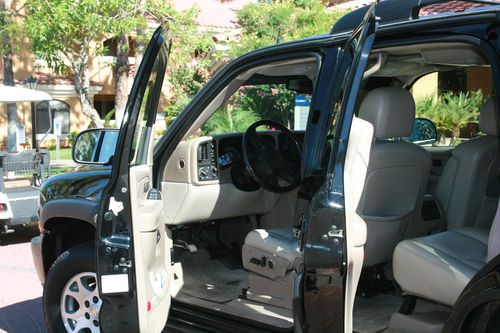 2005 chevrolet tahoe excellent condition. i am the original owner