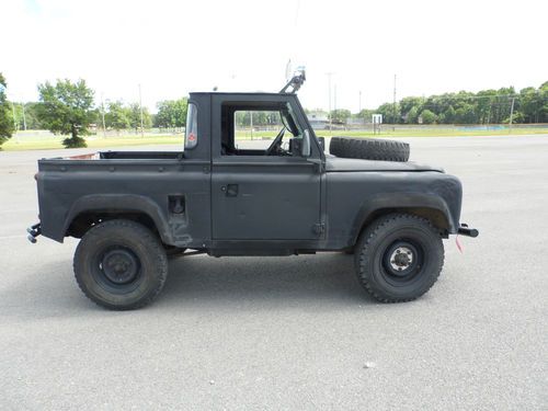 RHD Land Rover Defender 90, image 2