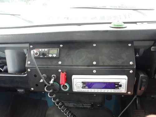 RHD Land Rover Defender 90, image 11