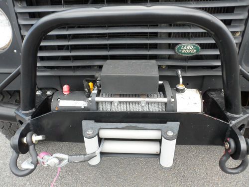 RHD Land Rover Defender 90, image 13