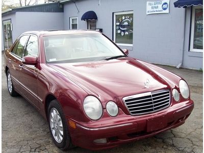 No reserve low miles 70,305 red e320 4-matic luxuryleather sedan awd smoke free