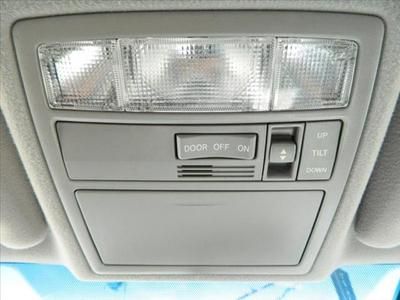 SE AUTO 4 CY CD Driver Air Bag Passenger Air Bag Front Side Air Bag A/C ABS A/T, image 13