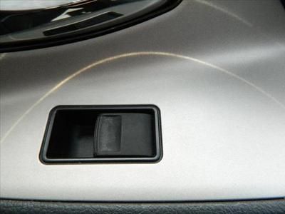 SE AUTO 4 CY CD Driver Air Bag Passenger Air Bag Front Side Air Bag A/C ABS A/T, image 17