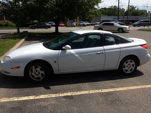 2001 saturn sc2 base coupe 3-door 1.9l