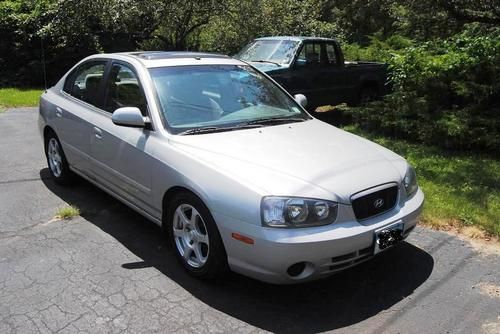 2002 hyundai elantra gls sedan 4-door 2.0l