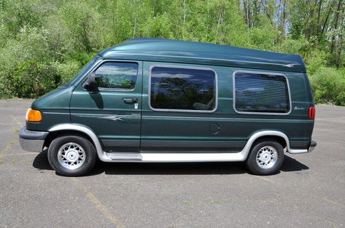 2002 dodge ram regency conversion van no reserve only 64k bed/tv/vcr immaculate