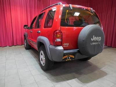4dr Sport 4W Manual SUV 2.4L CD 4X4 4-Wheel Disc Brakes AM/FM Stereo, image 6