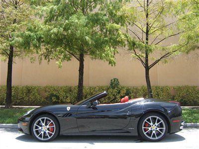 2010 ferrari california black/red