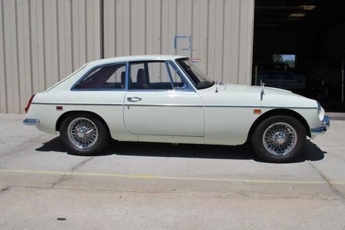 MGB GT RECENT RESTORAL, BEAUTIFUL WHITE PAINT, CHROME WIRE WHEELS, US $16,500.00, image 6