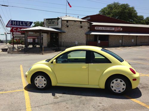 2001 volkswagen beetle gl hatchback 2-door 2.0l