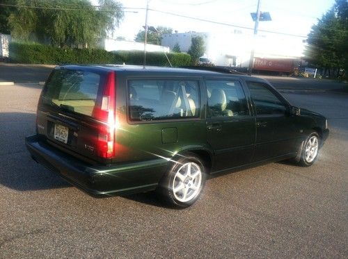 1999 volvo v70 - stationwagon  -  clean wagon - 3rd  row - 7 seater