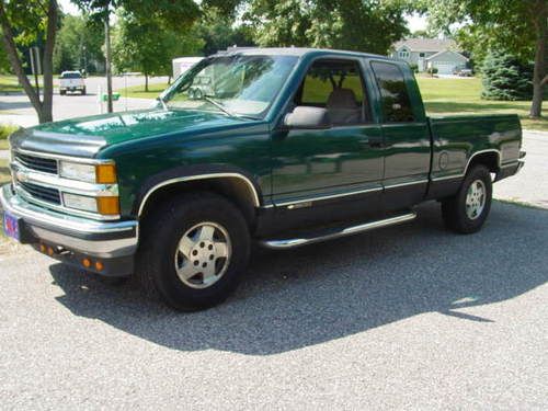 Chevrolet c k 1500 extended cab pickup 2 door  5.7 350 smoke free no reserve