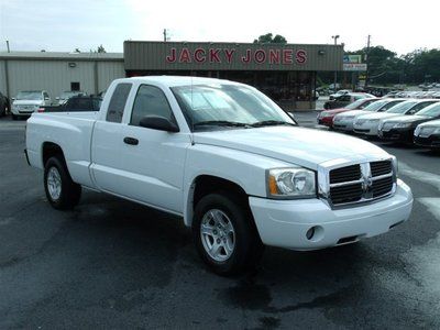 Slt 3.7l v6 automatic extended cab 4 door 2wd local trade one owner we finance