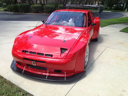 Porsche 944 turbo race car, road race, track, de car