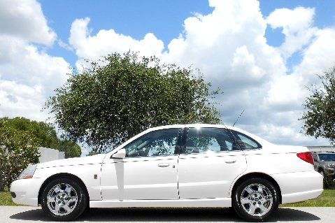 L300~leather~sunroof~chrome wheels~super white~new tires~wow!!06 07~camry