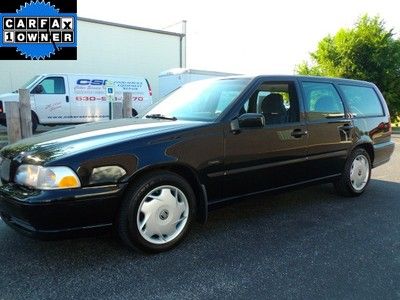 One owner volvo v70 heated seats super clean priced right see all pics