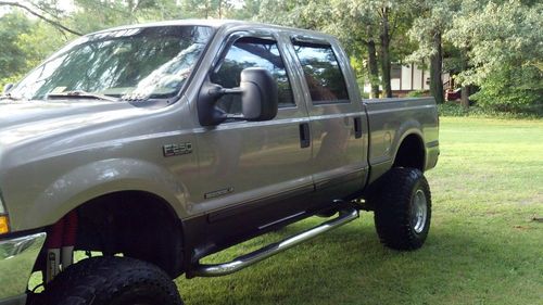 2002 ford f-250 super duty lariat crew cab pickup 4-door 7.3l