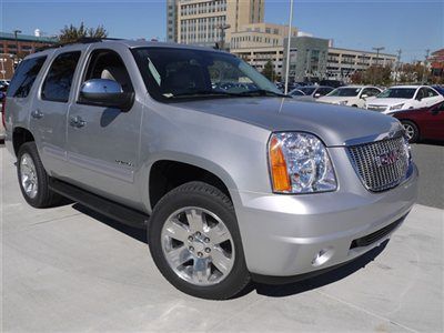 New 2013 gmc yukon 1500 slt,  5.8l - 8 cyl,  leather, nav