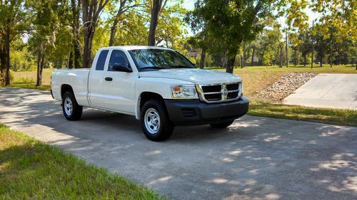 2008 dodge dakota st extended cab pickup 4-door 3.7l