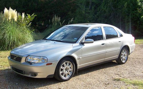 2005 volvo s80 2.5t sedan - no reserve - heated leather - sunroof - runs great