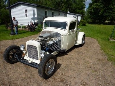 1935 chevy short box pickup street rod