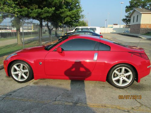 2003 nissan 350z coupe immaculate condition 27,100 miles