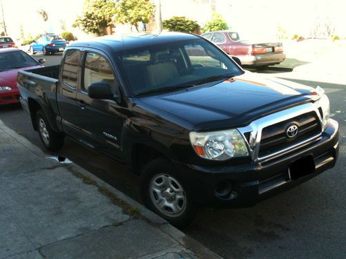 2006 toyota tacoma base extended cab pickup 4-door 2.7l