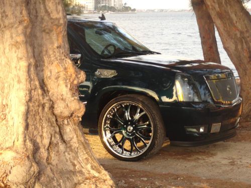 2007 cadillac escalade custom 26's asanti's (no reserve)