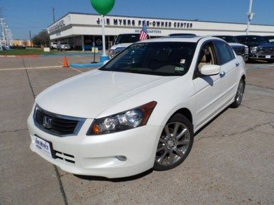 Factory warranty very well kept navigation moonroof leather heated seats