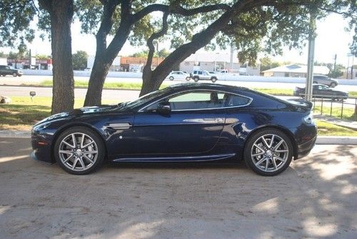 2013 aston martin vantage coupe manual trans