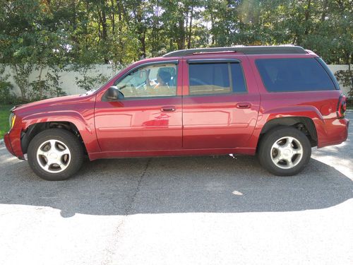 7 passenger 2006  chevy trailblazer lt, fully loaded