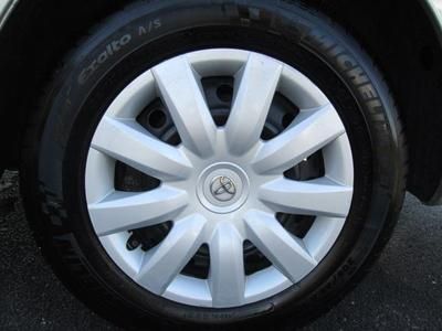 4dr Sdn LE A CD power seats moon roof power windows power locks mp3 audio input, image 9