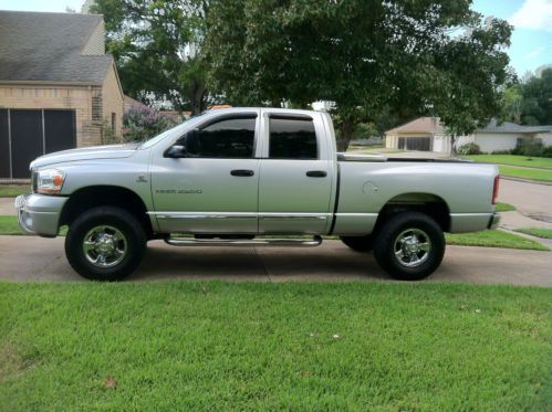 2006 dodge ram 2500 laramie crew cab pickup 4-door 5.9l